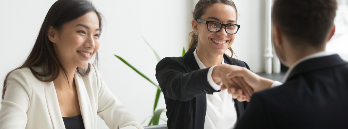 businessman shaking hand with business woman